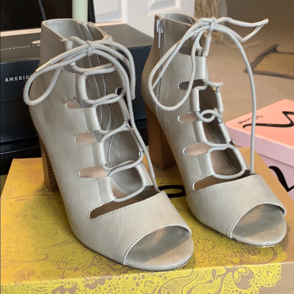 Very cute Mix no.6 Lace Up Booties